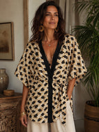 Tunique Kimono – Imprimé Graphique Noir & Écru